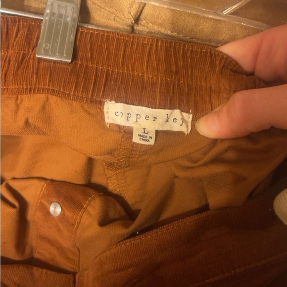 Copper key skirt - Picture 3 of 3